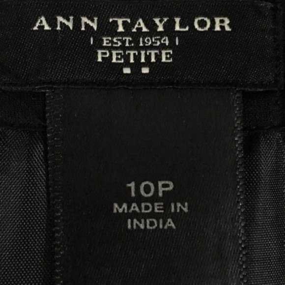 Ann Taylor Black Mini Skirt Tiered Flowing Size 10P Cute Comfy Summer Skirt - Picture 3 of 5